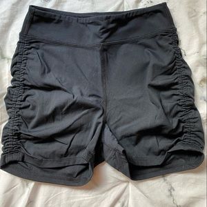 LA Hearts by Pacsun Ruched Bike Shorts